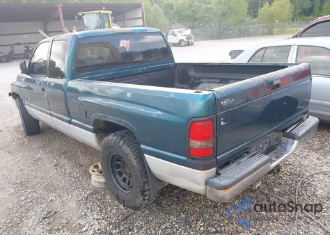 1999 Dodge Ram 1500 St из США, поврежденный, VIN 3B7HC12Y6XG101181